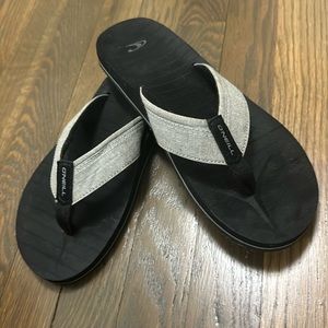 O’Neill black and gray flip flops, men’s 9